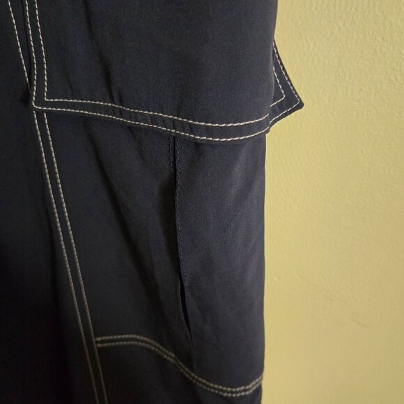 Athleta Chelsea Wide Leg Pants Navy Cargo Pockets Comfort Trending Size 14 - Picture 9 of 12
